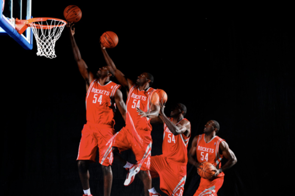 三步上籃動作要領(lǐng)是什么？